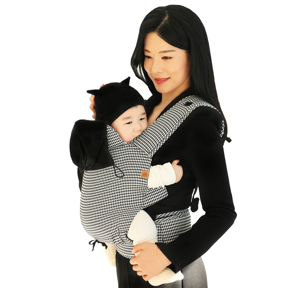 DMANGD Illi Baby Carrier in Houndstooth
