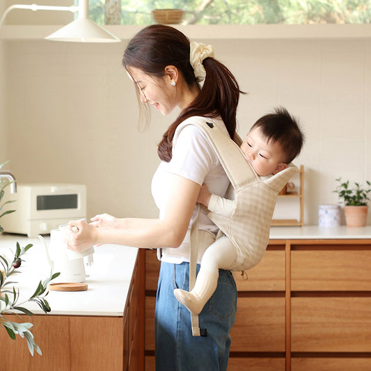 DMANGD Illi Baby Carrier in Check Beige image 1