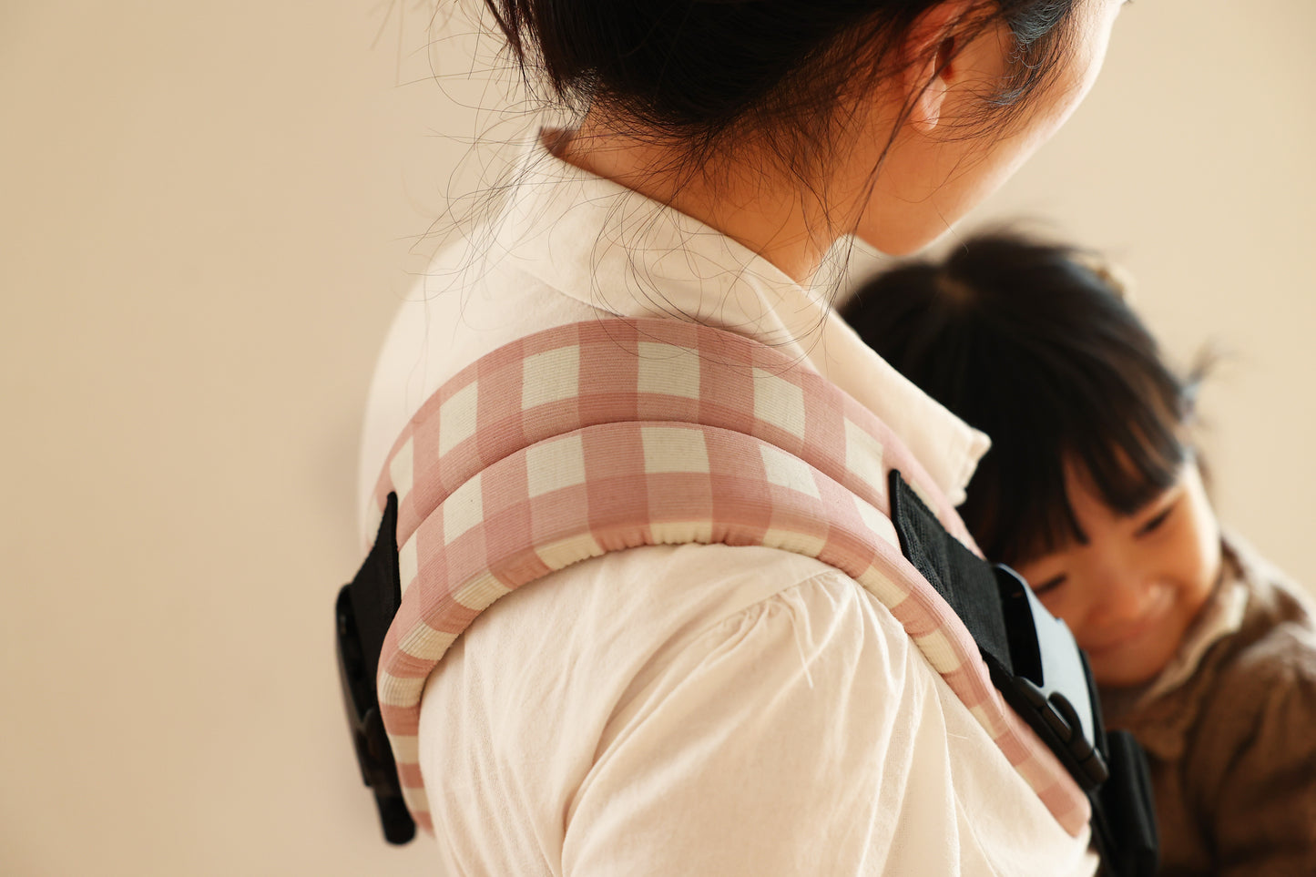 DMANGD Meli Side Hip Seat Carrier in Pink Checks