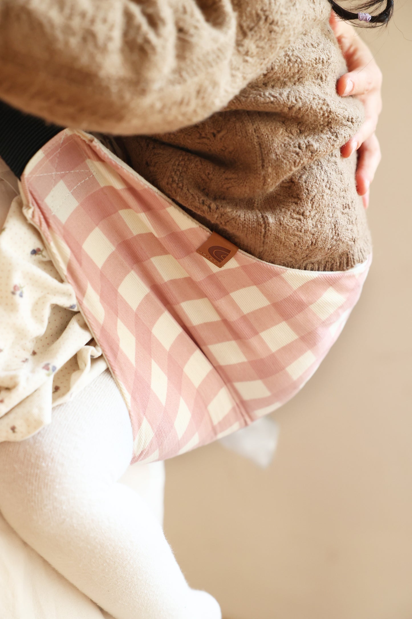 DMANGD Meli Side Hip Seat Carrier in Pink Checks